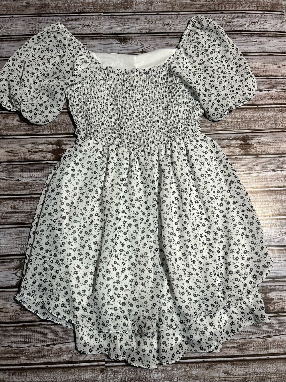 Altar’d State White Floral Puff-Sleeve Boho Mini Dress Size medium - Picture 2 of 6